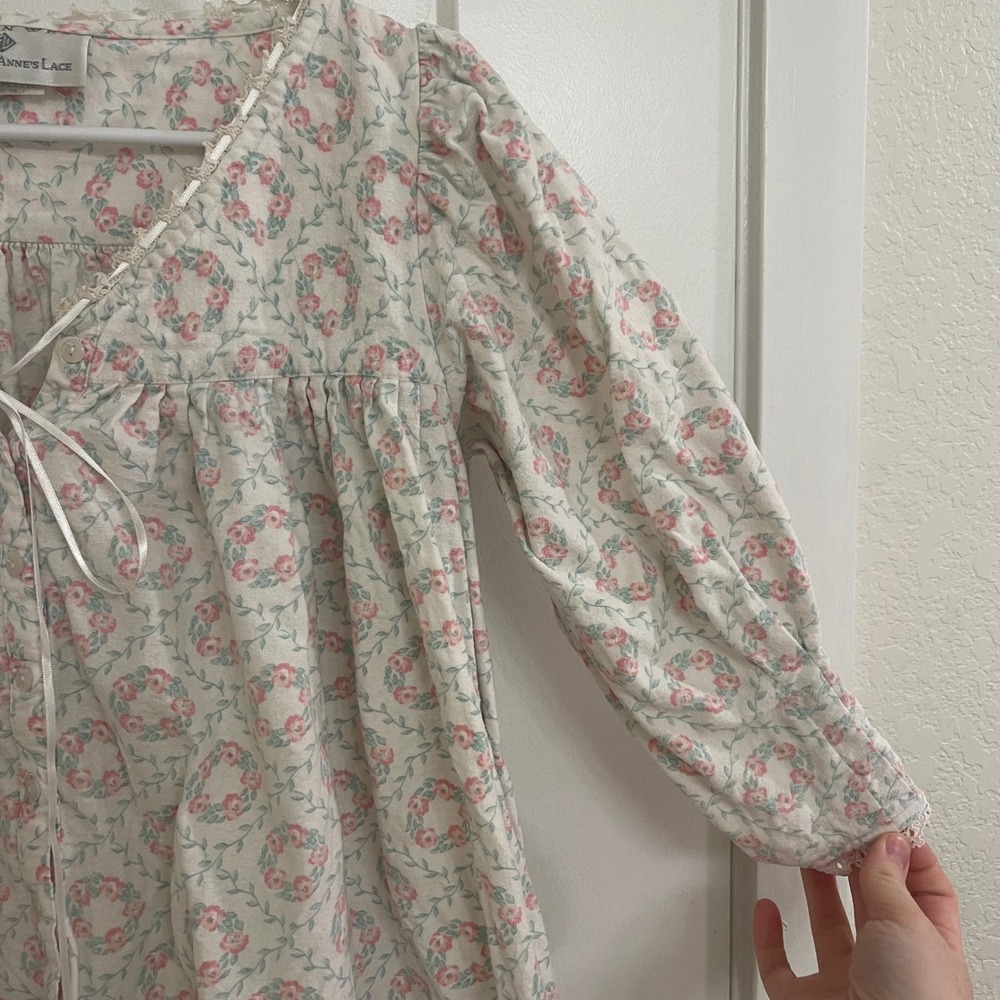 Vintage Eileen West Queen Anne's Lace Nightgown Wreath Print Quarter Sleeve - Picture 6 of 11